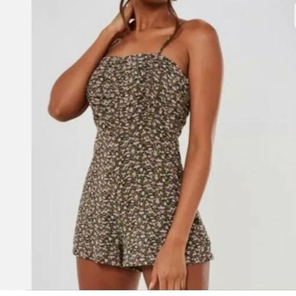 MISSGUIDED ROMPER FLORAL PRINT - Picture 1 of 15